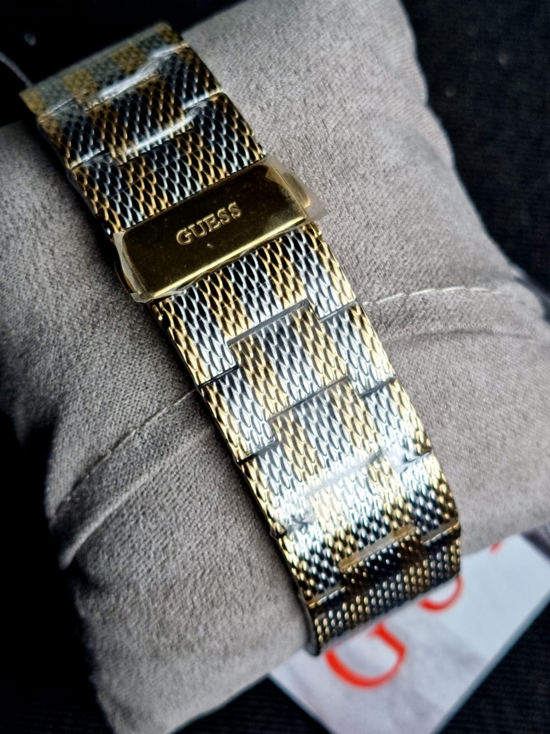 Guess Men’s Analog Stainless Steel Black Dial 44mm Watch W1179G2