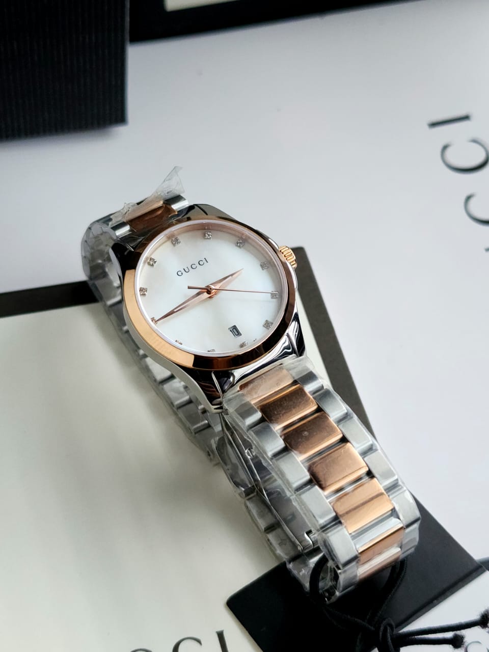 Gucci Women’s Swiss Made Quartz Stainless Steel Mother of pearl Dial 27mm Watch YA126544