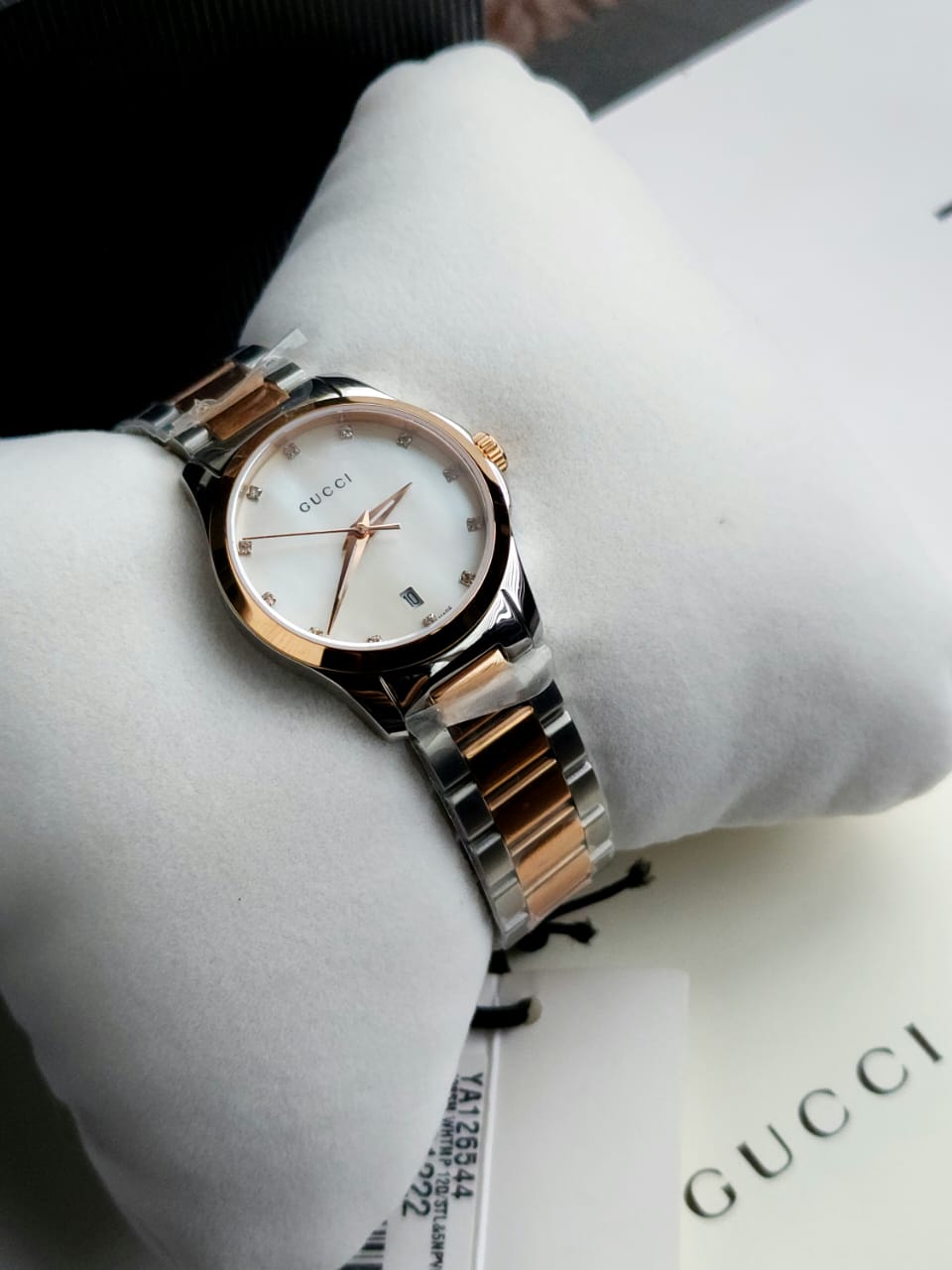 Gucci Women’s Swiss Made Quartz Stainless Steel Mother of pearl Dial 27mm Watch YA126544