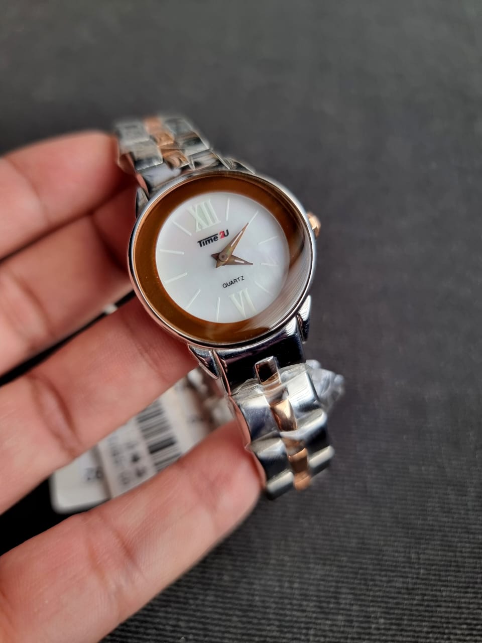 Time2u Ladies Watch two tone (Lot Item 8/10 COndition )