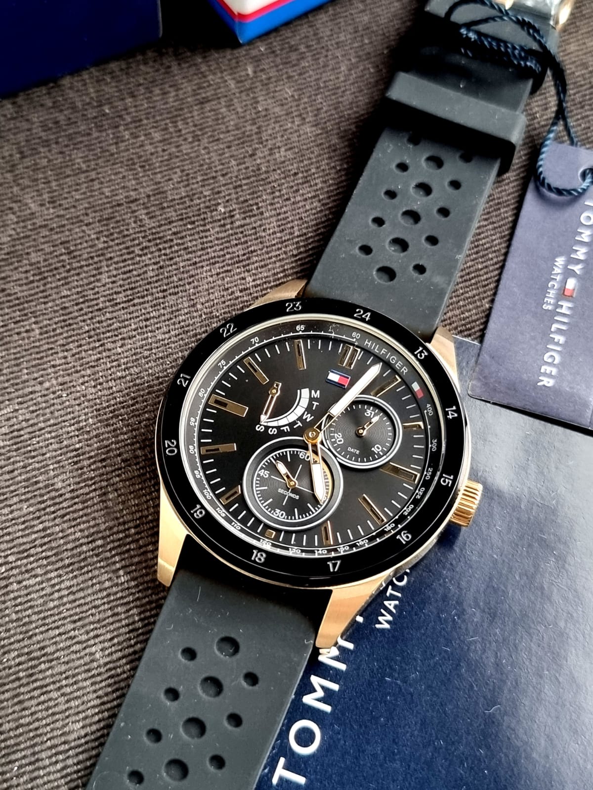 Tommy Hilfiger Men’s Quartz Black Silicone Strap Black Dial 44mm Watch 1791636