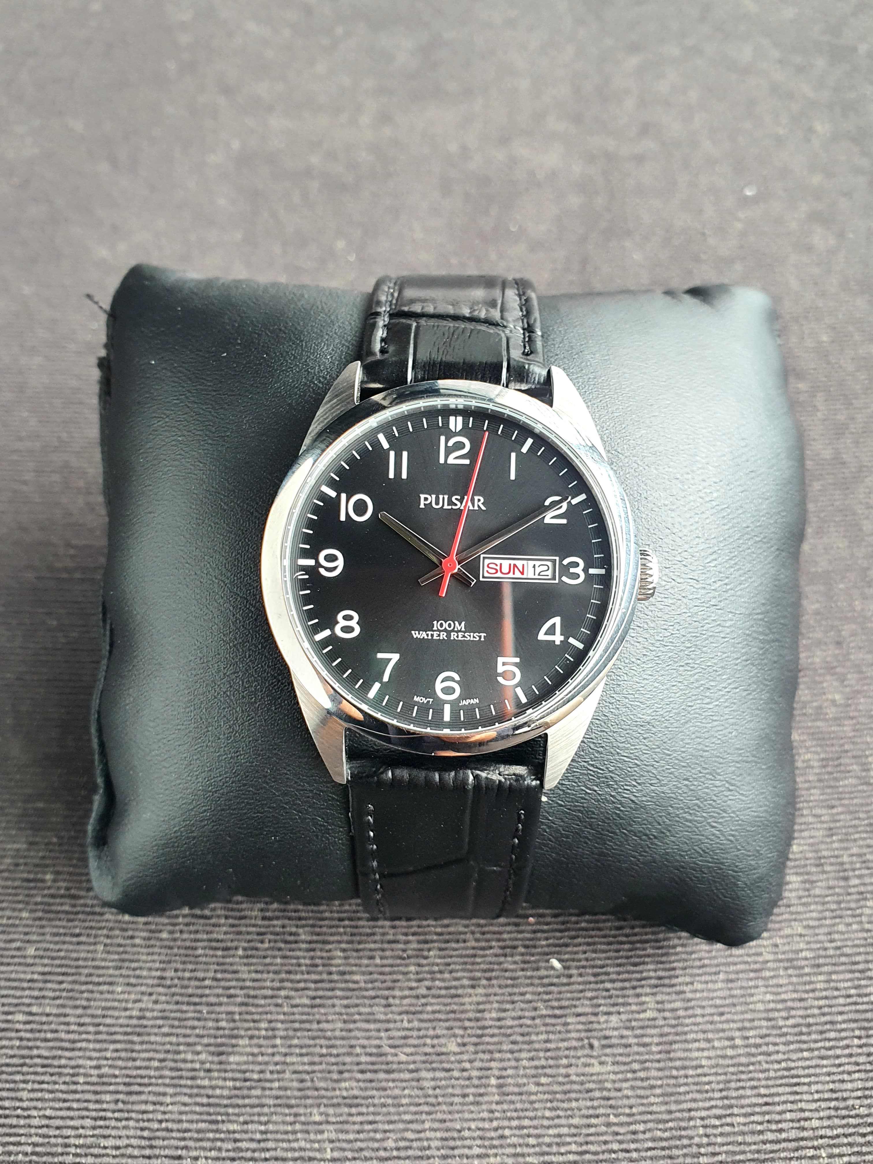 Pulsar Sub Brand Of Seiko Gents Watch 38mm Dial Quartz Watch
