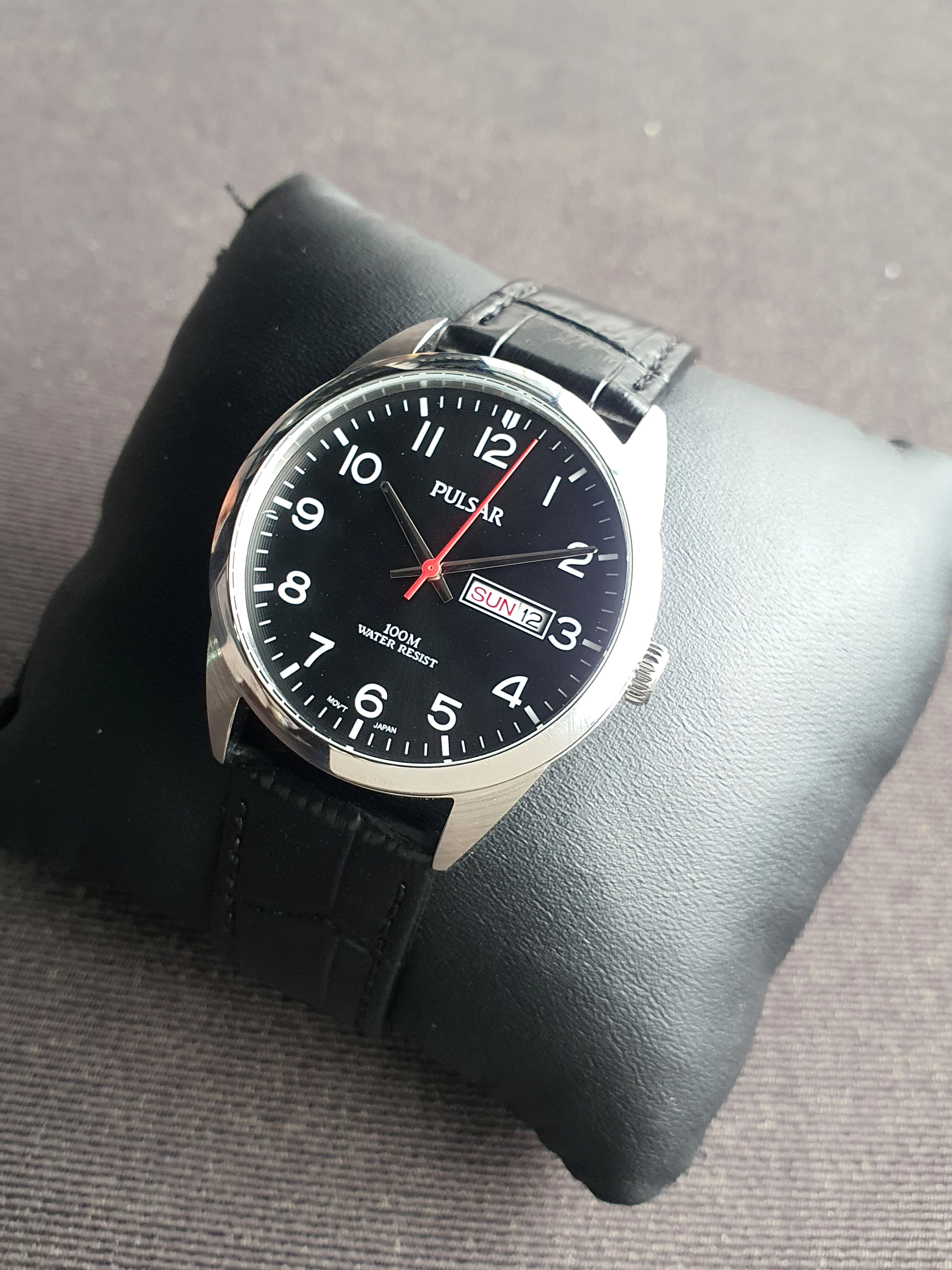Pulsar Sub Brand Of Seiko Gents Watch 38mm Dial Quartz Watch