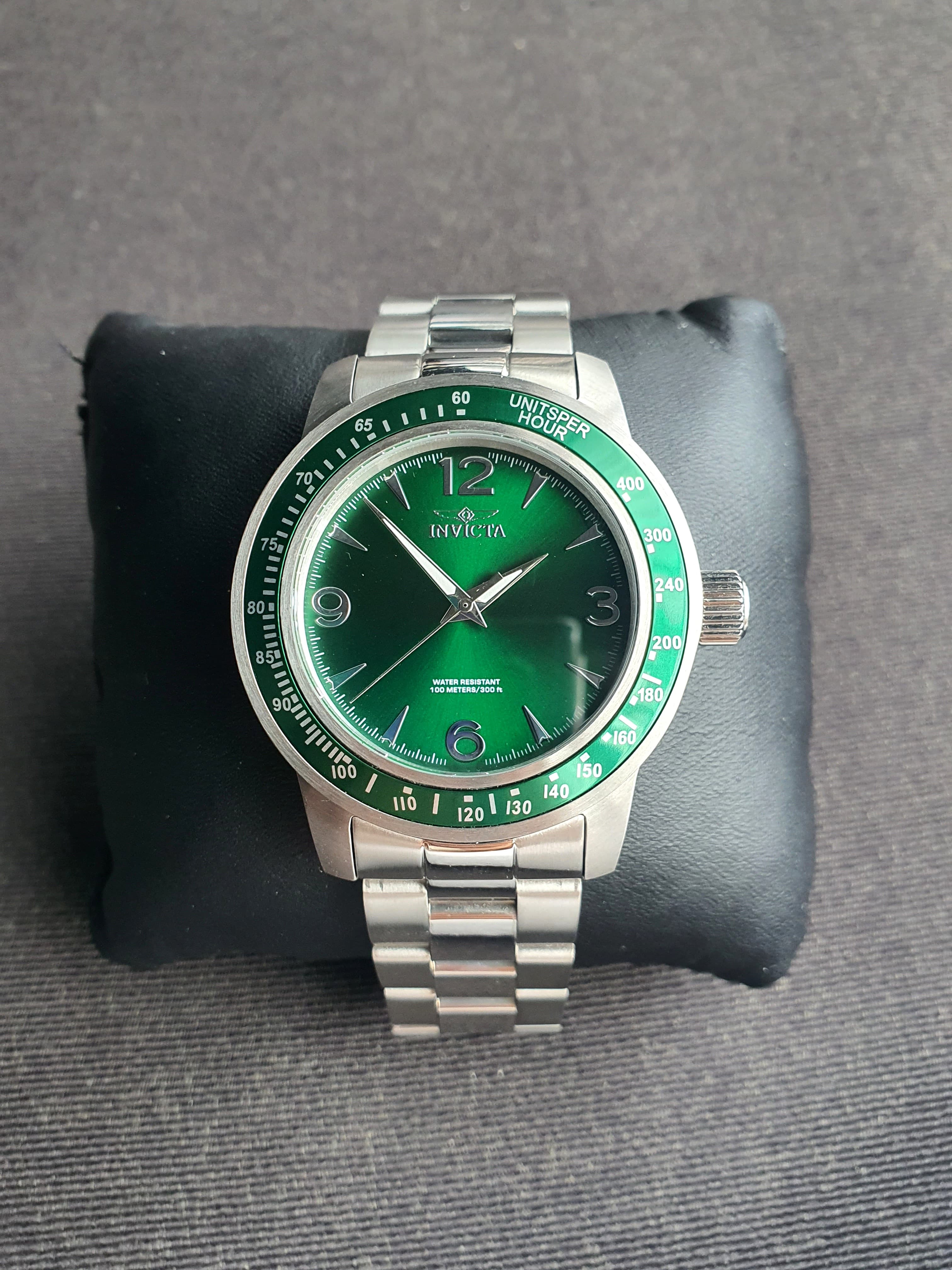 Invicta Men's 38527 Specialty Quartz Green Dial Watch