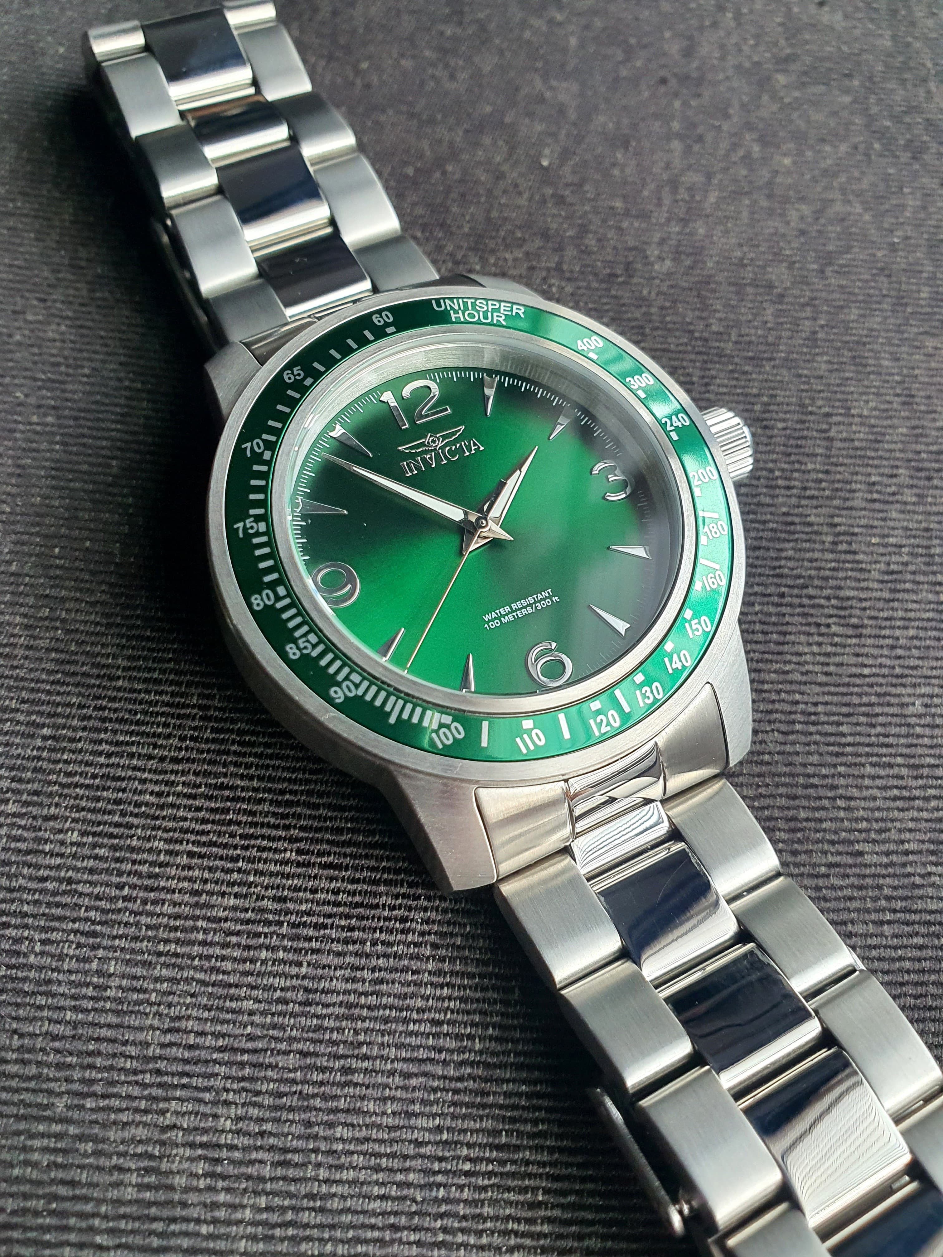 Invicta Men's 38527 Specialty Quartz Green Dial Watch