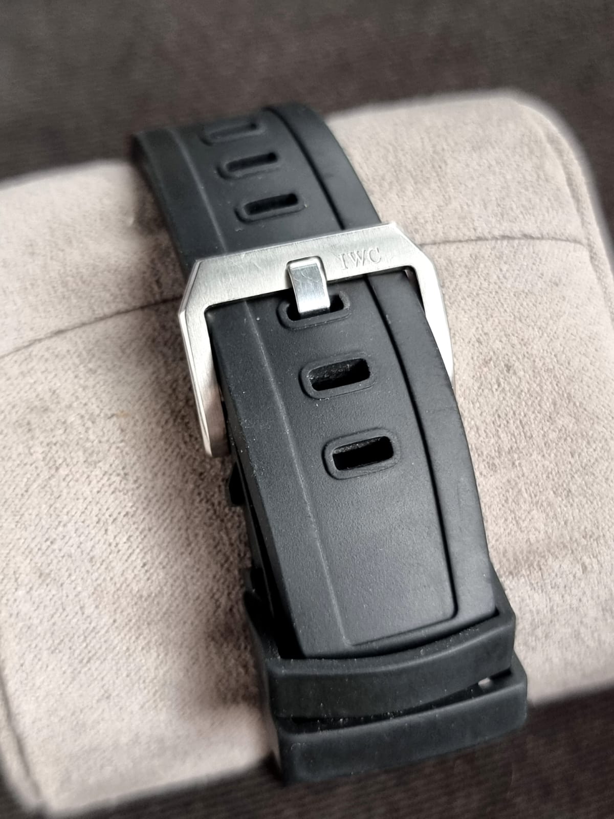 IWC Aquatimer Chronograph Day-Date Automatic Black & Yellow Edition 44mm Rare IW376702