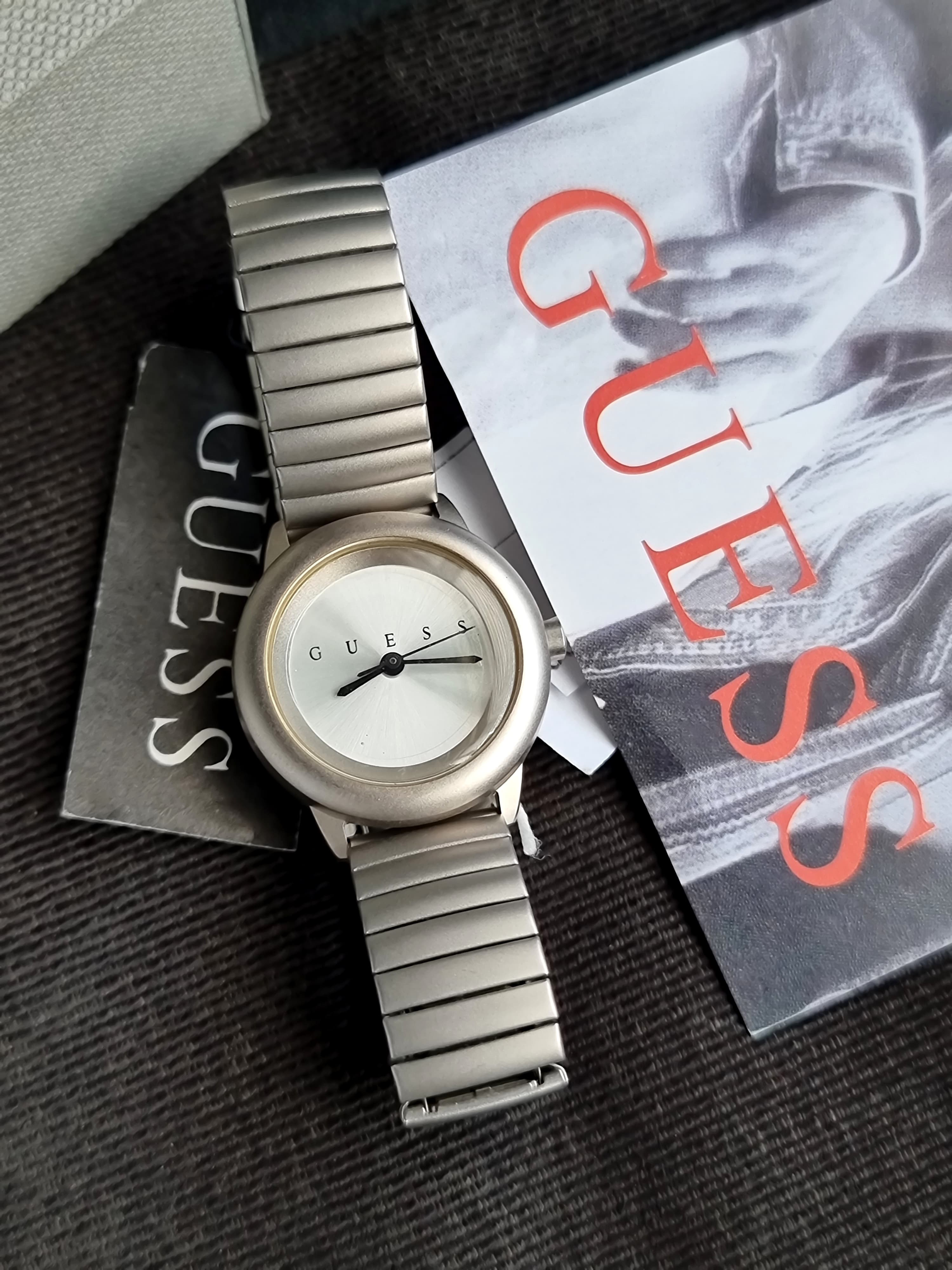 GUESS Ladies Watch Strachable Steel Chain