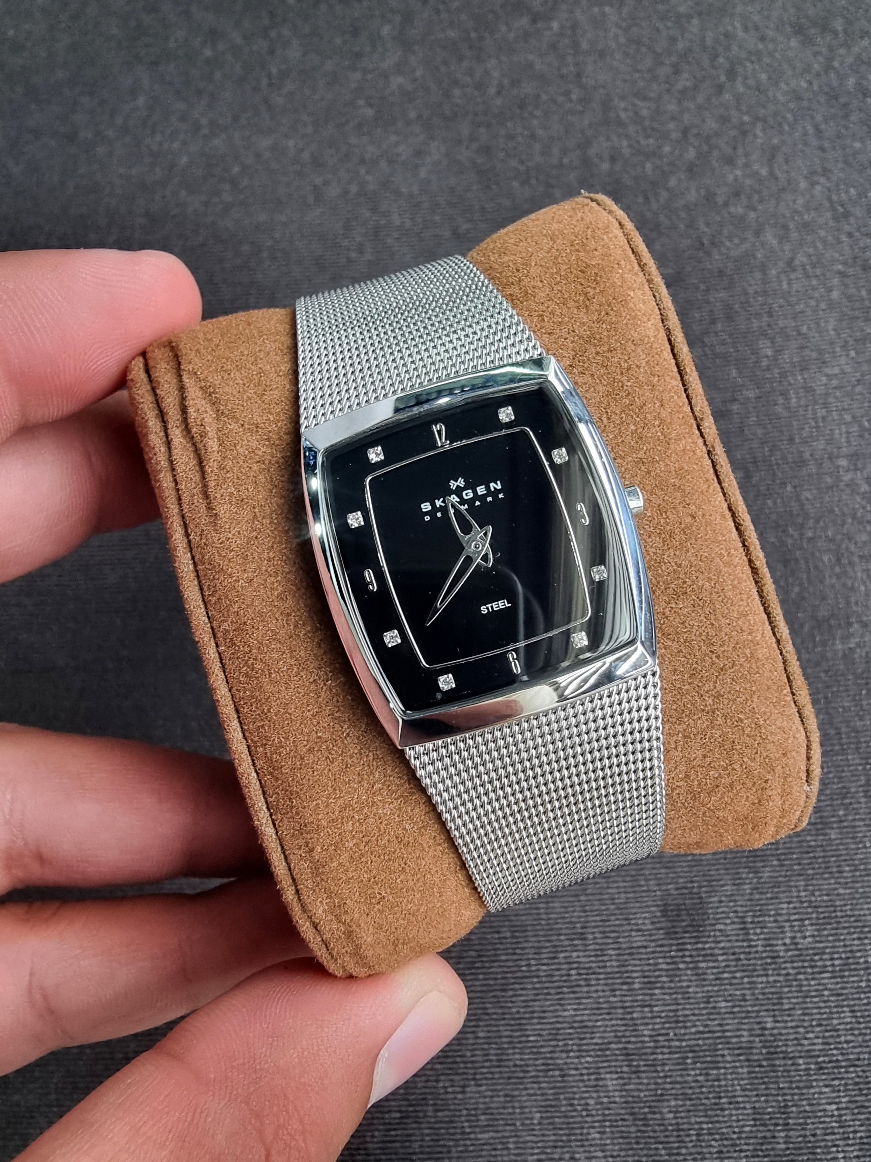 Skagen 380SSSB Ladies Watch Black Dial Quartz