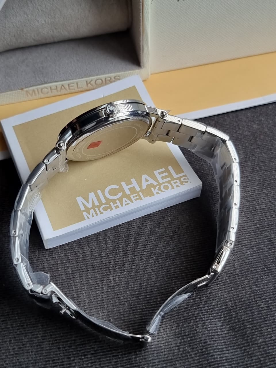 Michael Kors Outlet Watch MKO1049