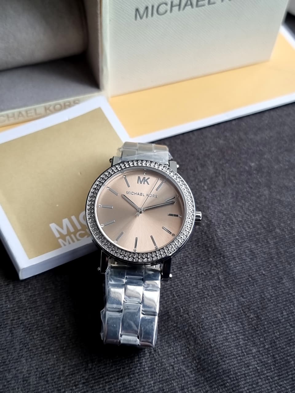Michael Kors Outlet Watch MKO1049