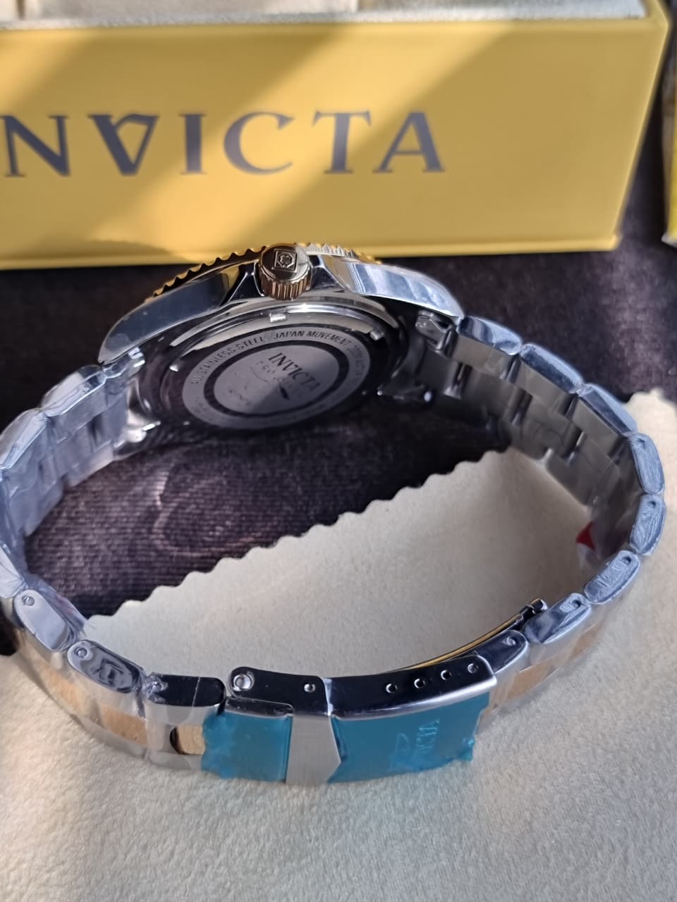 Invicta Pro Diver Men Model 33268 - Men's Watch Quartz