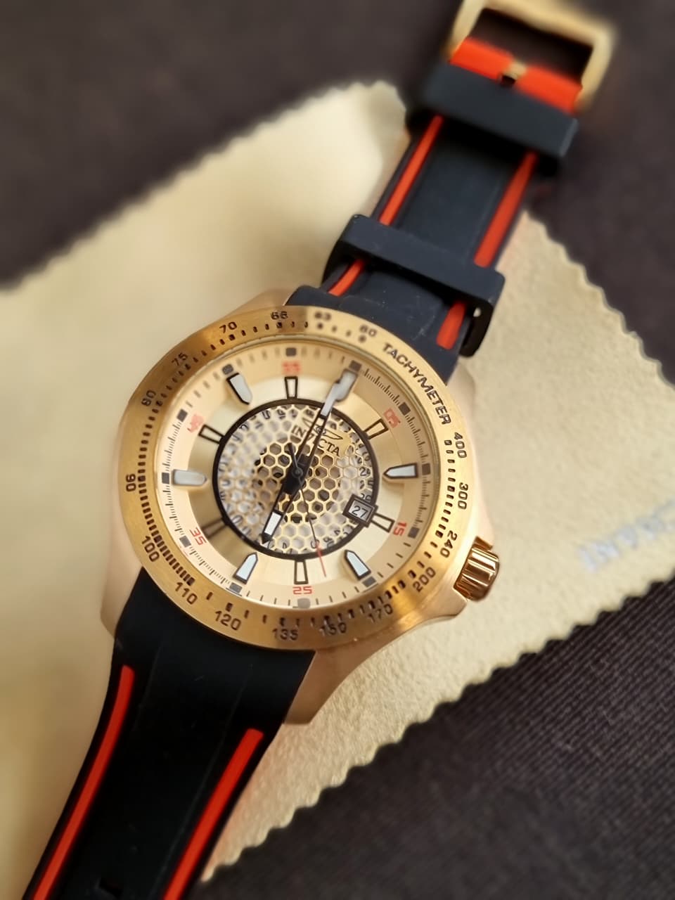 Invicta Speedway Men Model 25345 - Men's Watch Quartz