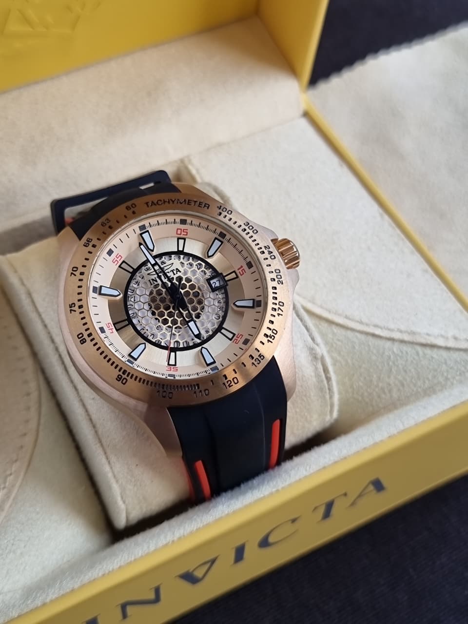 Invicta Speedway Men Model 25345 - Men's Watch Quartz