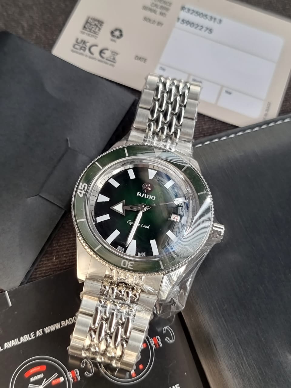 RADO  Captain Cook Automatic Green Dial Men's Watch Item No. R32505313
