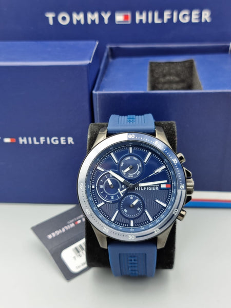 Tommy Hilfiger Men s Analogue Quartz Watch with Silicone Strap