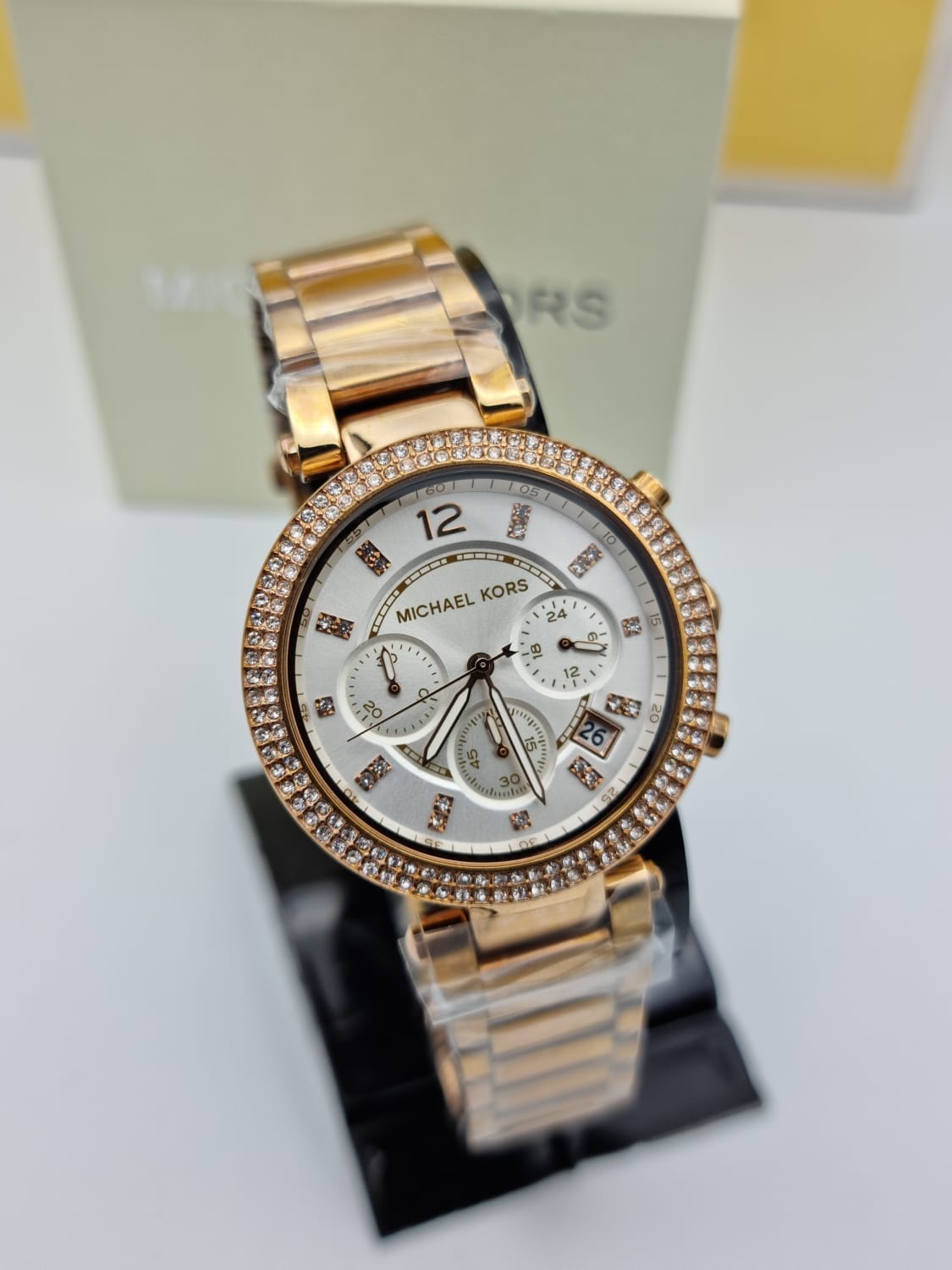 Michael Kors Women’s Quartz Stainless Steel Mother of pearl Dial 39mm Watch MK5491
