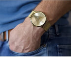 GUESS Men's Analog Watch with Stainless Steel Strap, Gold, 24 (Model: GW0049G1)