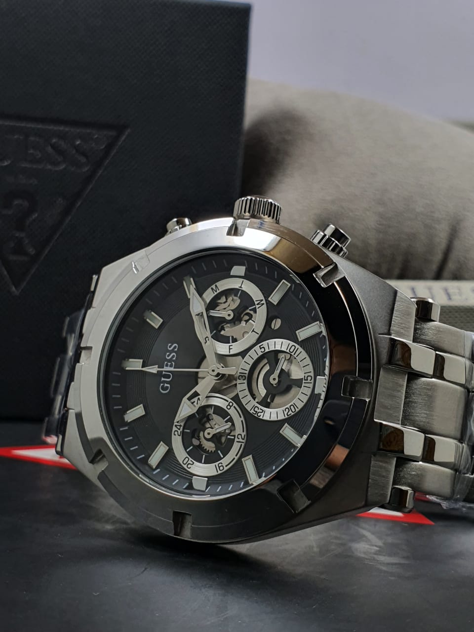 Guess Mens Watch – GW0260G1