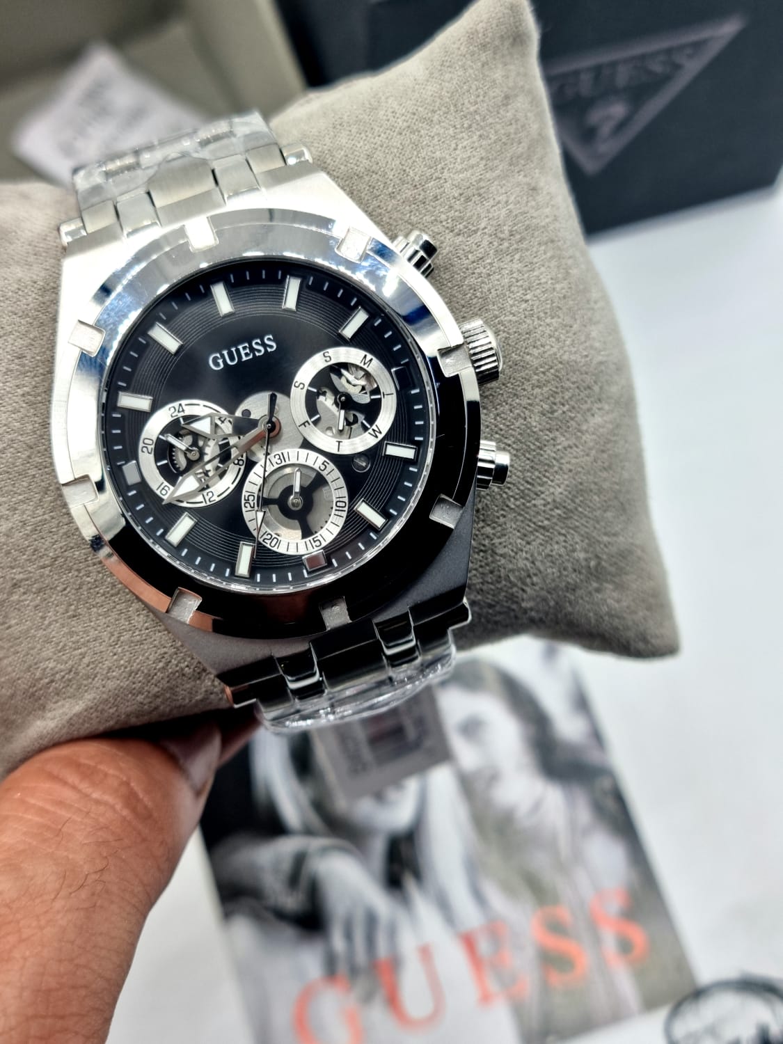 Guess Mens Watch – GW0260G1