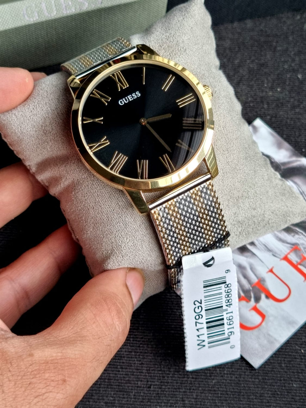 Guess Men’s Analog Stainless Steel Black Dial 44mm Watch W1179G2