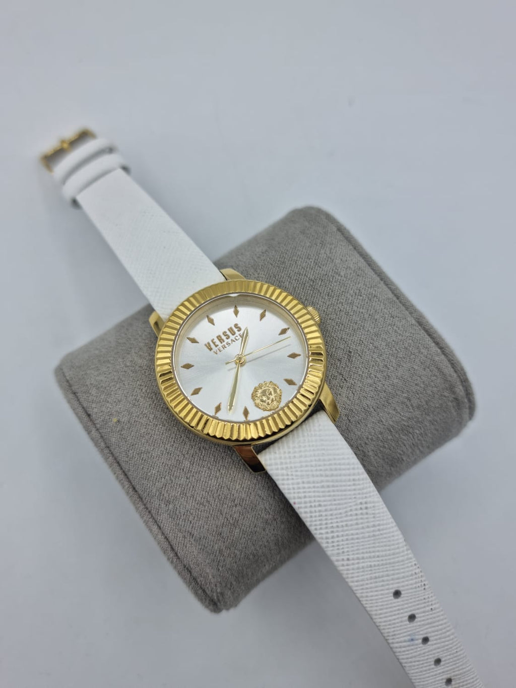 VERSUS VERSACE WHITE DIAL WHITE STRAP