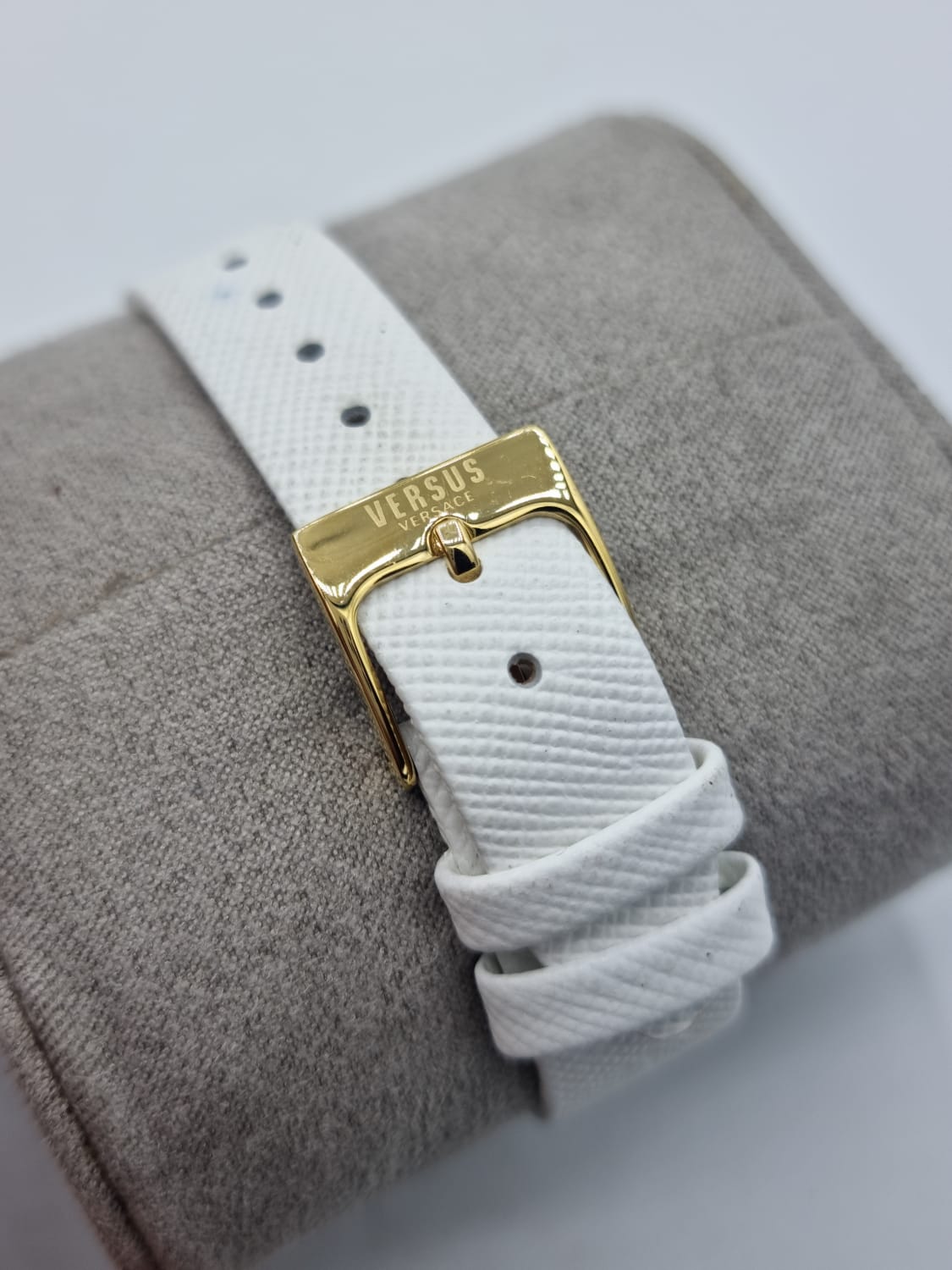 VERSUS VERSACE WHITE DIAL WHITE STRAP