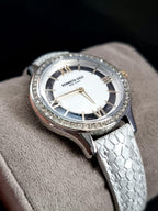 Keneeth Cole Ladies Watch White strap 100xxxxx