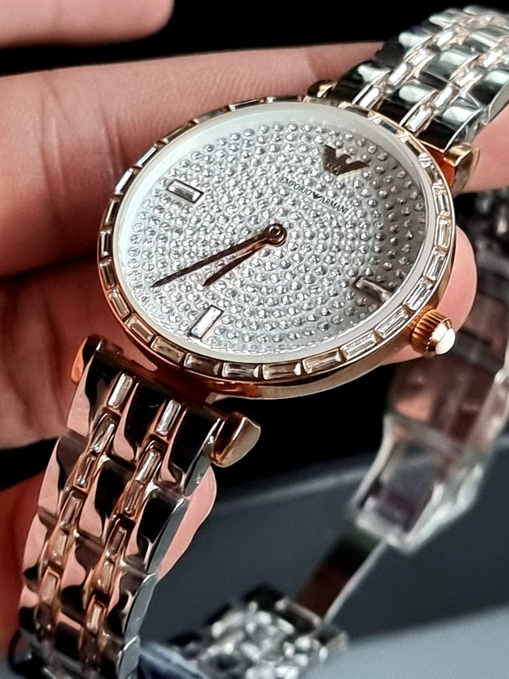 Emporio Armani Women’s Analog Stainless Steel Silver Dial 32mm Watch AR11293 s