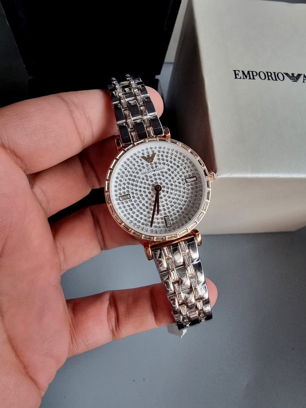 Emporio Armani Women’s Analog Stainless Steel Silver Dial 32mm Watch AR11293 s
