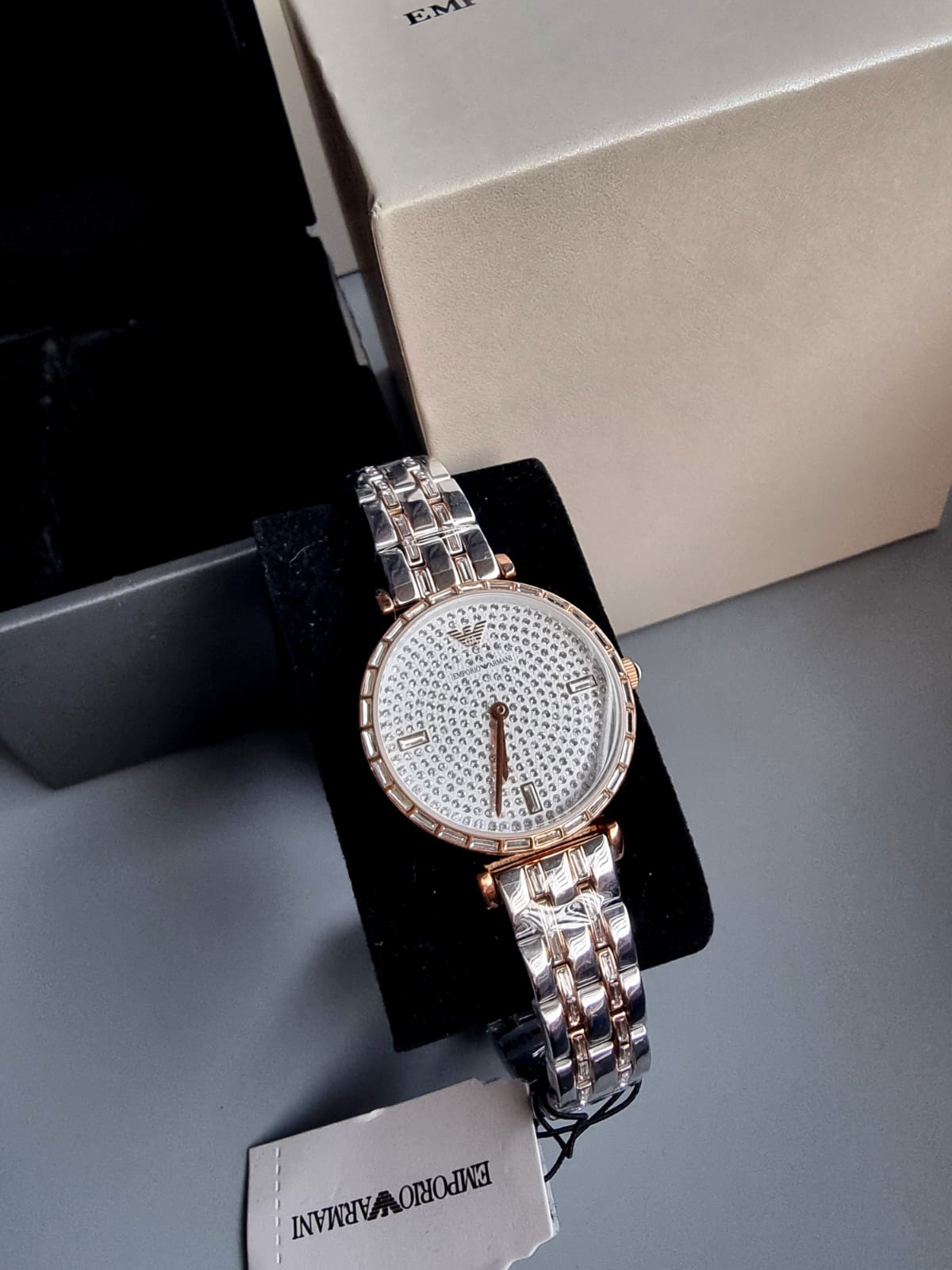 Emporio Armani Women’s Analog Stainless Steel Silver Dial 32mm Watch AR11293 s
