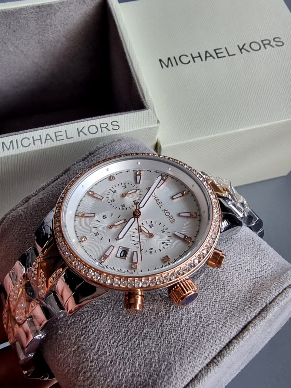 Michael Kors Women's Ritz Quartz Watch with Stainless Steel Strap, Two-Tone, 20 (Model: MK6938)