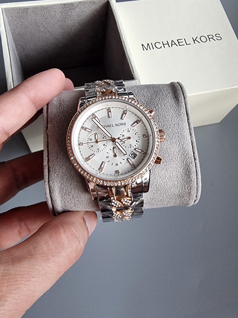 Michael Kors Women's Ritz Quartz Watch with Stainless Steel Strap, Two-Tone, 20 (Model: MK6938)