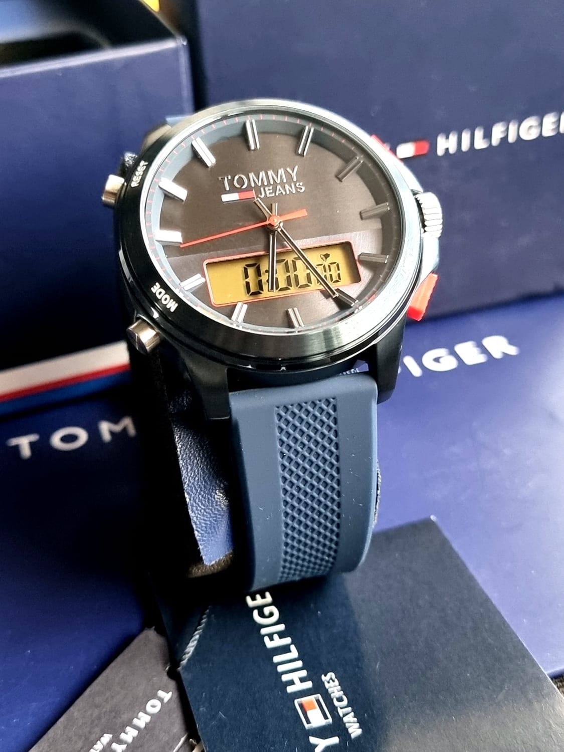 Tommy Hilfiger Men’s Quartz Silicone Strap Blue Dial 46mm Watch 1791761