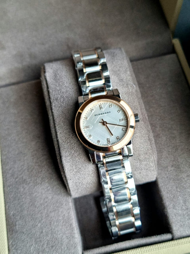 BURBERRY Heritage Grey Dial Two-tone Stainless Steel Ladies Watch BU9214 Hover Image