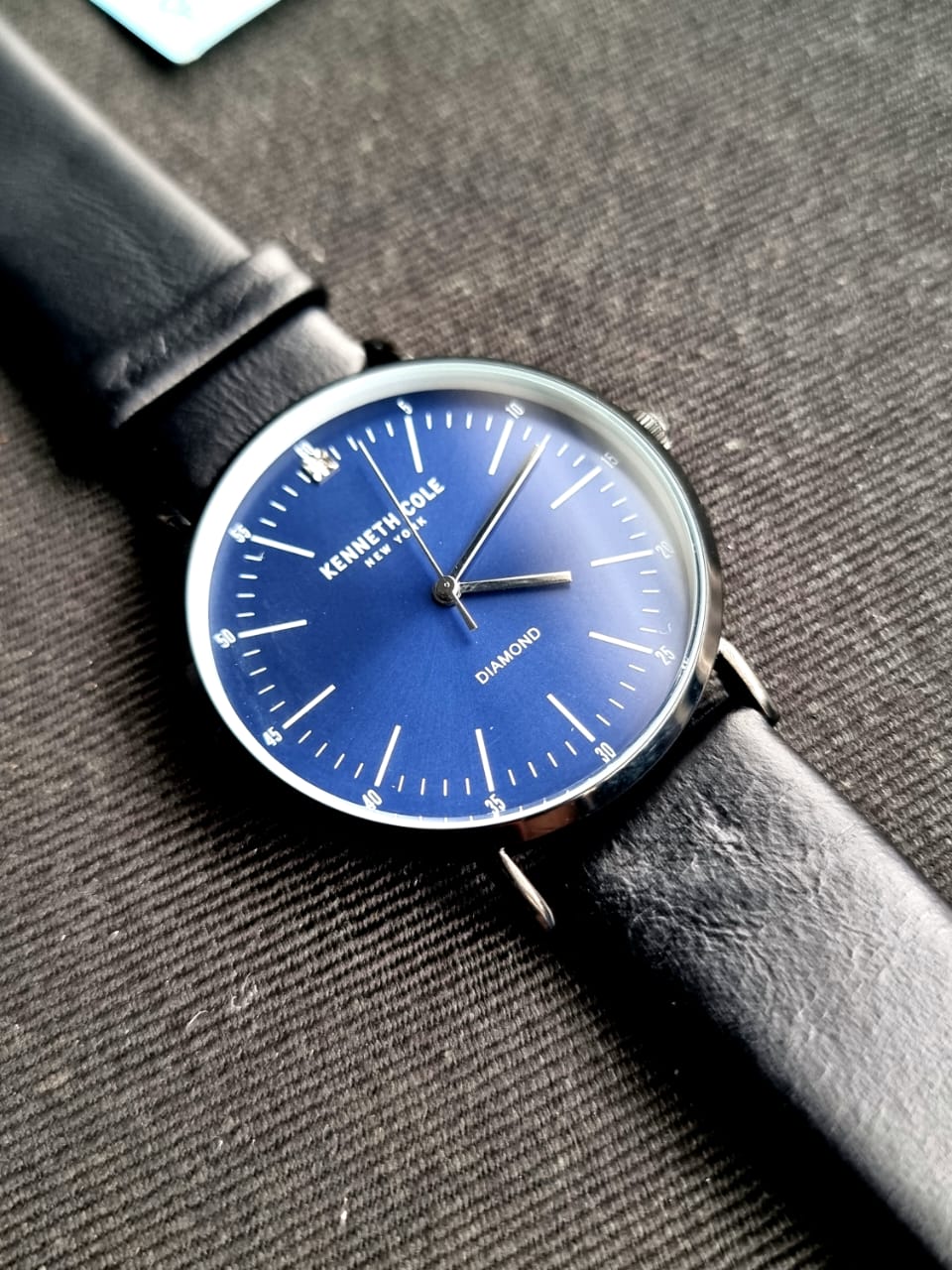 Kenneth Cole Gents Watch Black Leather Strap