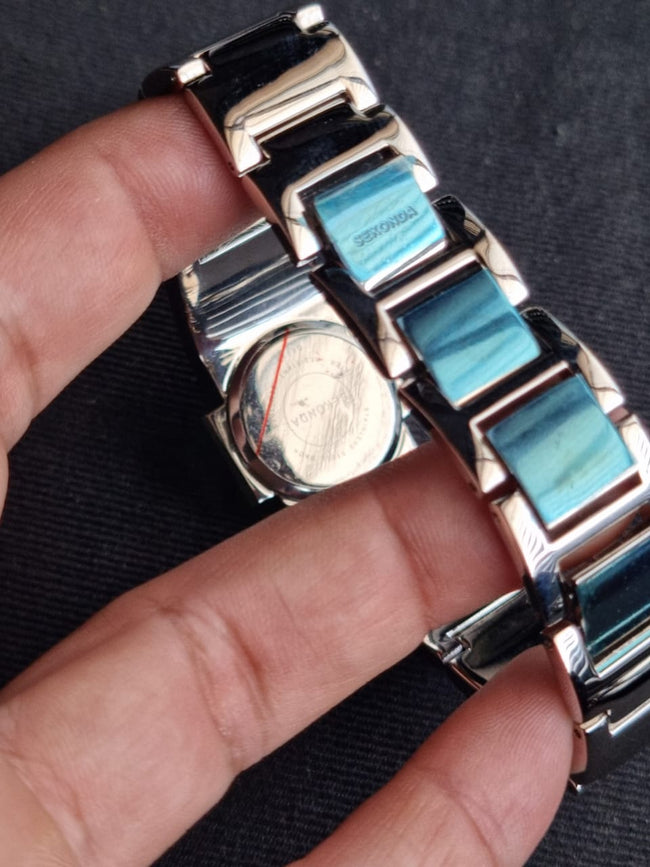 Seksy Rectangular dial ladies Watch Main Image
