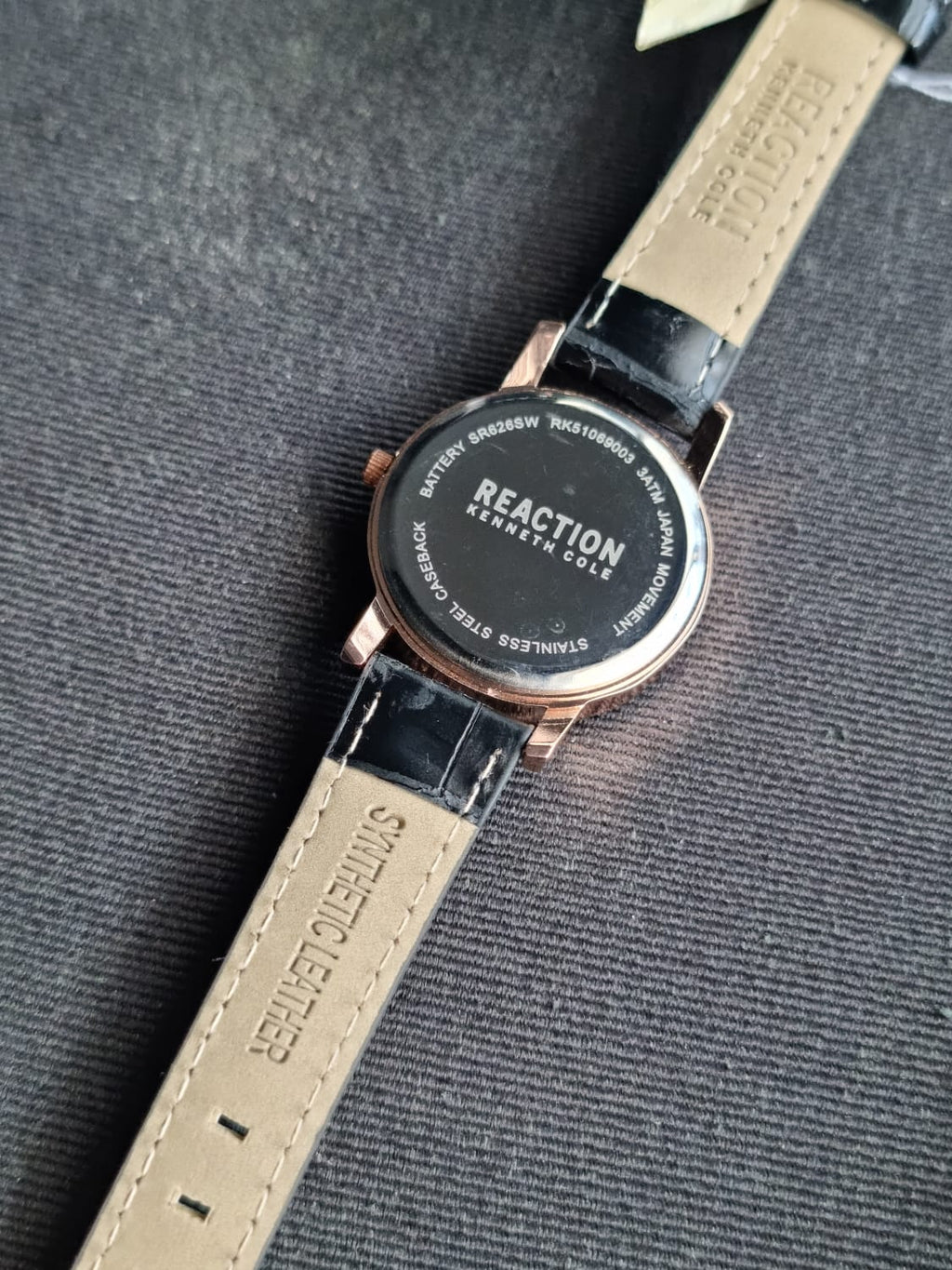 Kenneth Cole ladies Watch 32mm dial Size black leather Strap Rk510690003