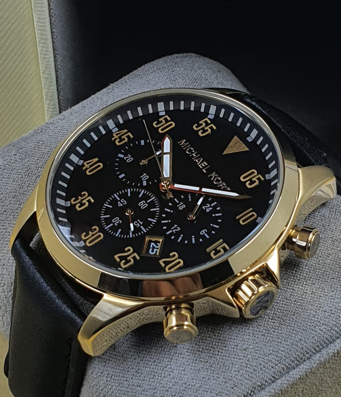 Michael Kors Men’s Chronograph Quartz Leather Strap Black Dial 45mm Watch MK8618