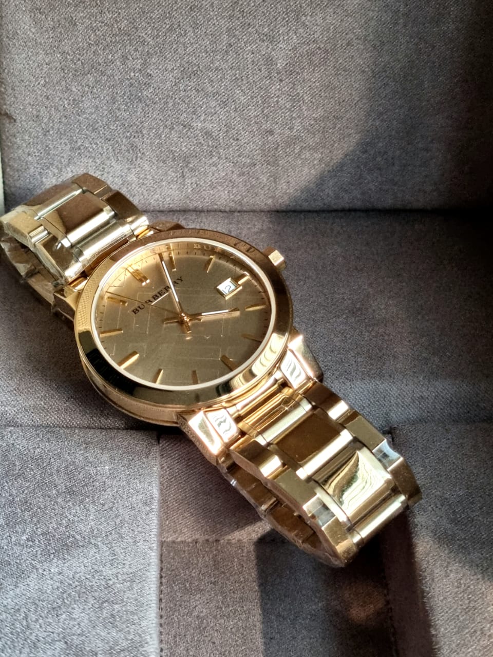BURBERRY The City Champagne Dial Gold-tone Unisex Watch BU9033