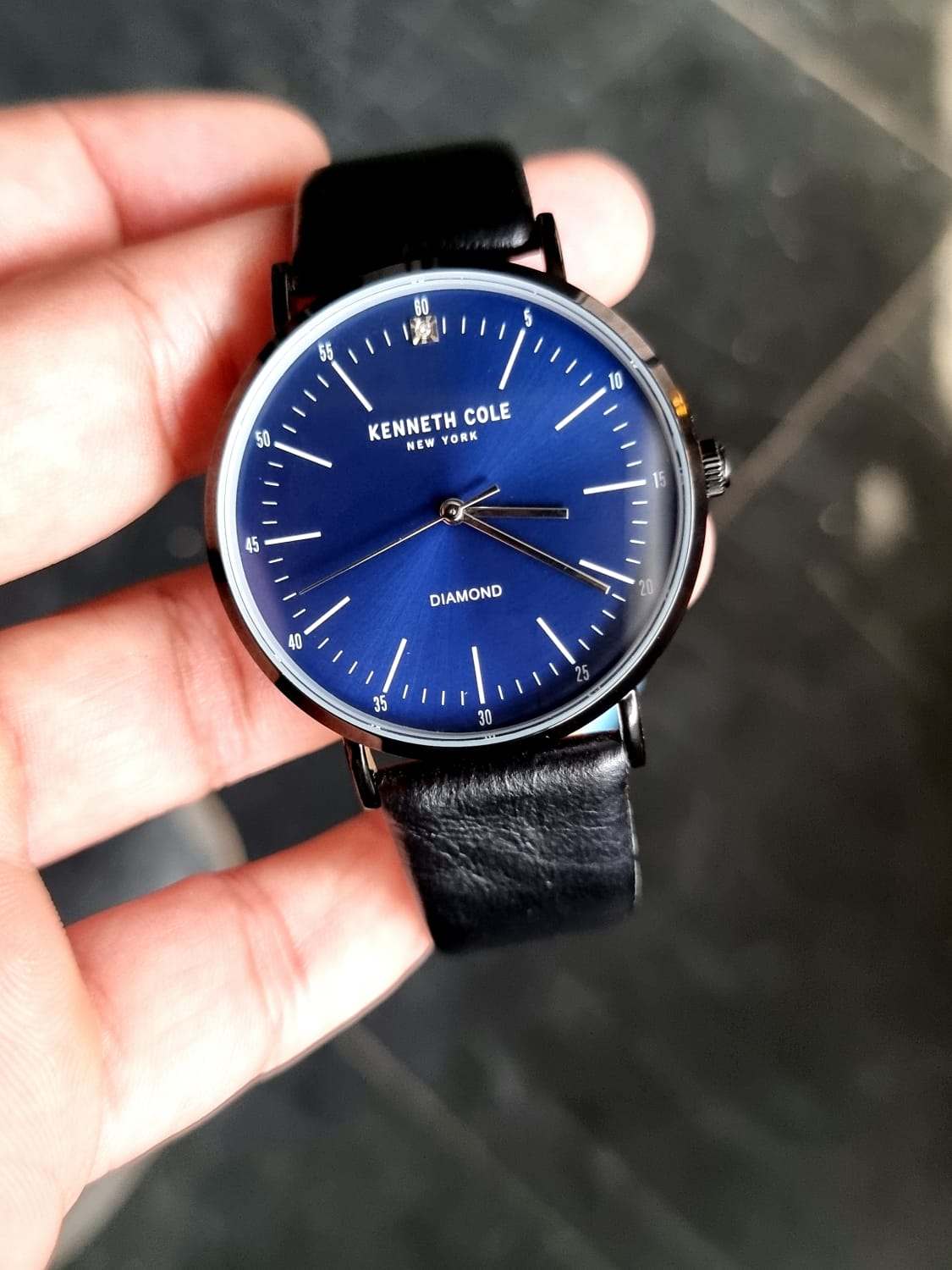 Kenneth Cole Blue dial Black leather Strap Quartz Watch kc505066004