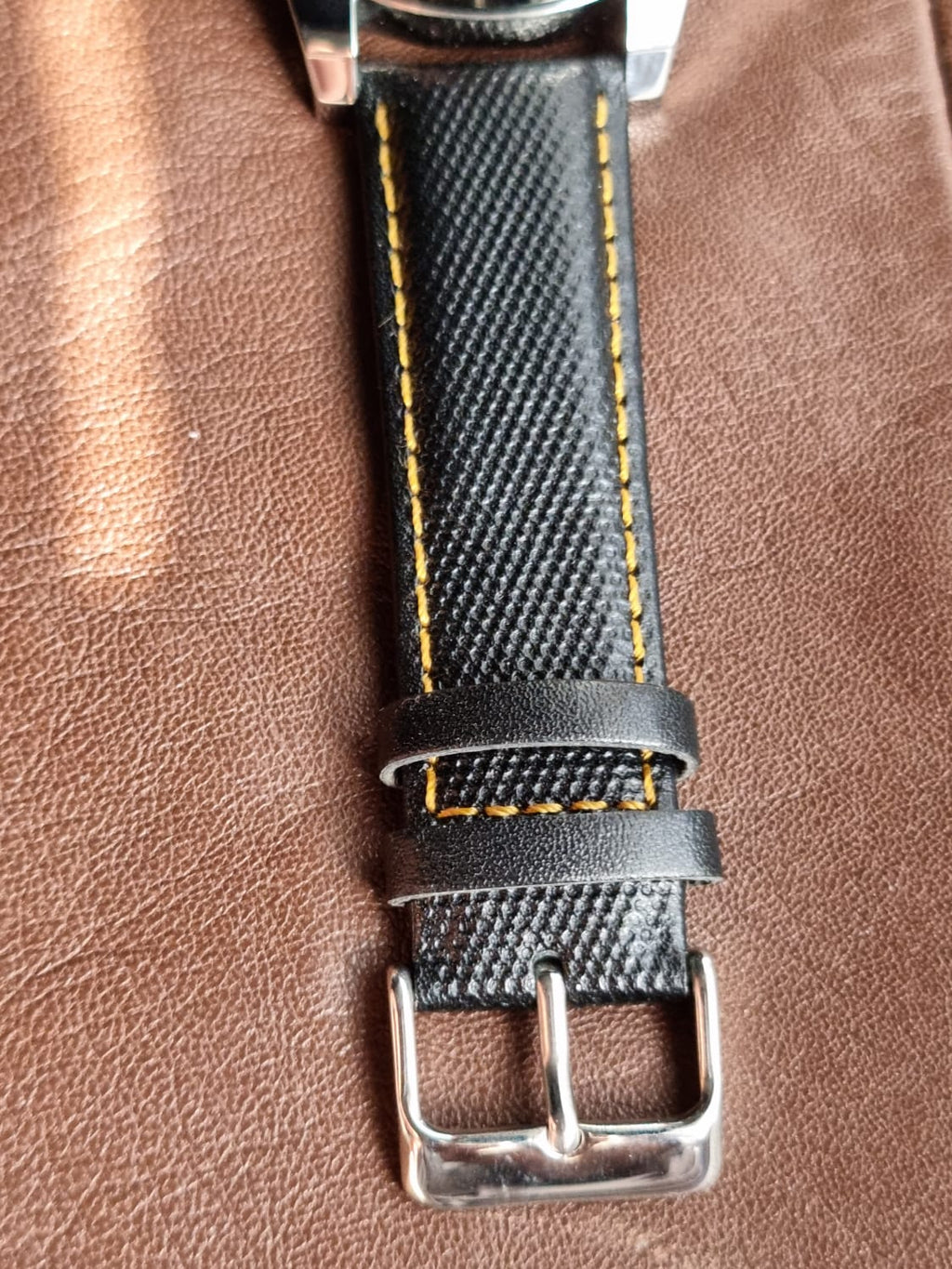 LOrus Black leather Strap black dial Black bezel 45mm dial size