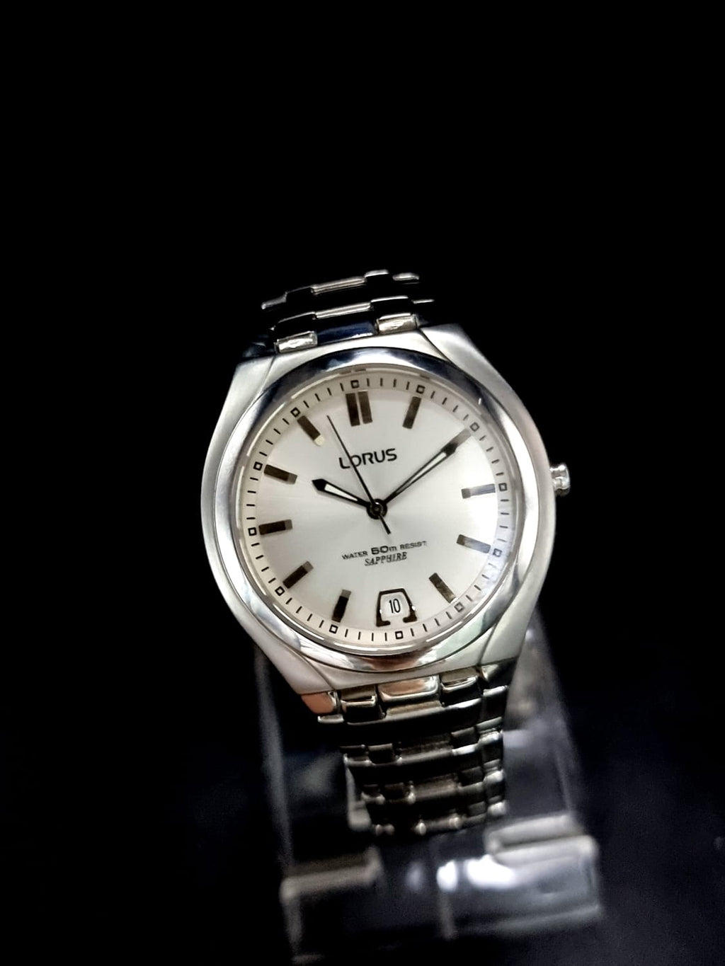 Lorus White dial 37mm Dial Size Silver Chain Quartz Watch