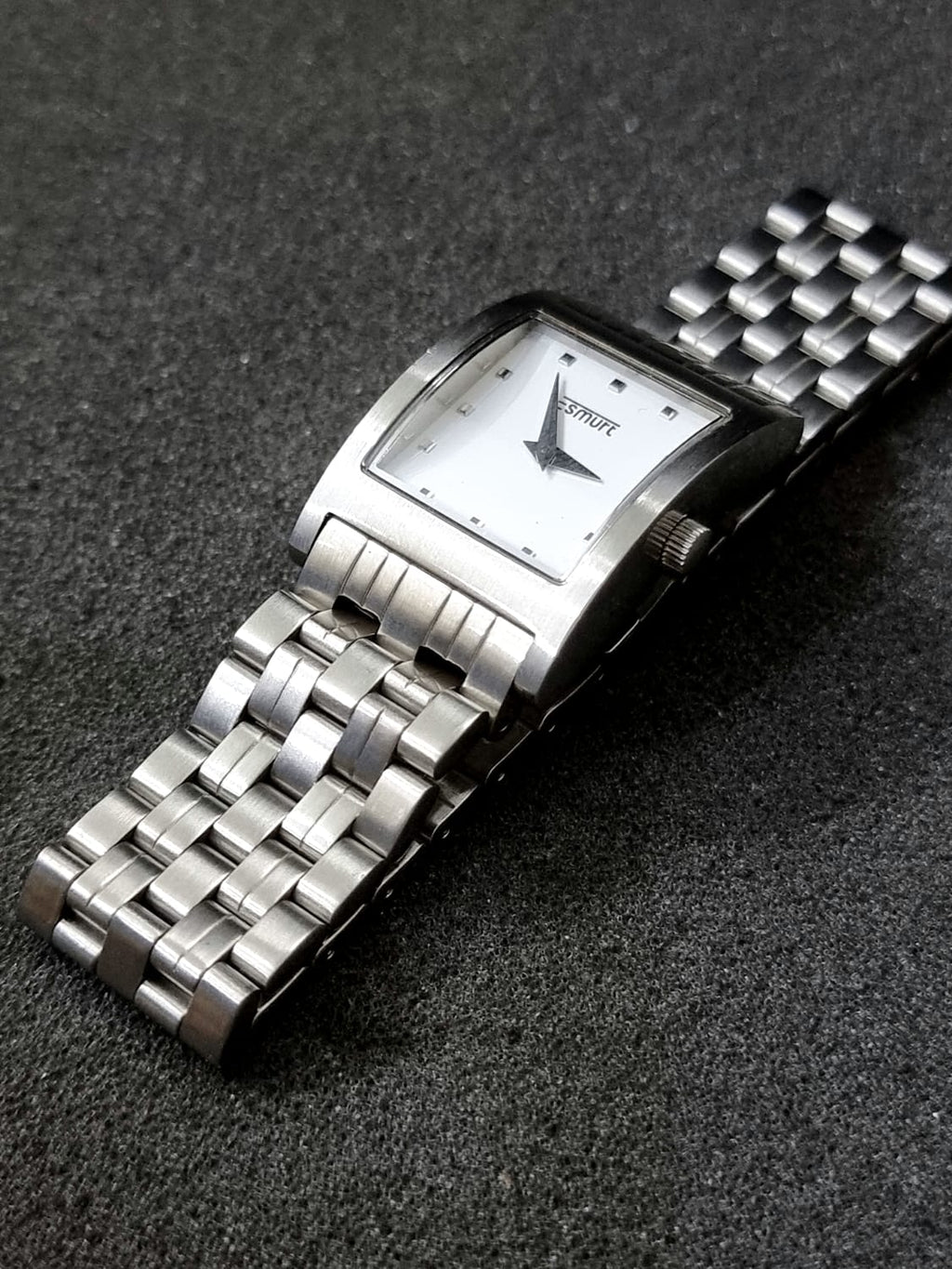Esmurt Ladies Watch White dial
