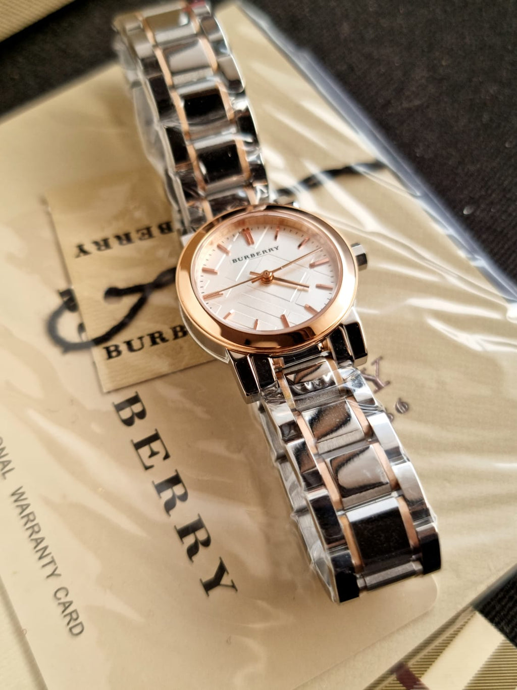 Burberry White Dial Rose Gold Ion-Plated Bezel Ladies Watch BU9205