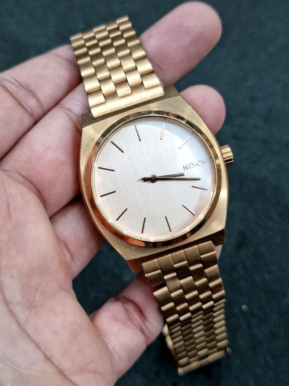 Nixon Couple Gold-tone Stainless Steel Watch With free 2 Belf Pens