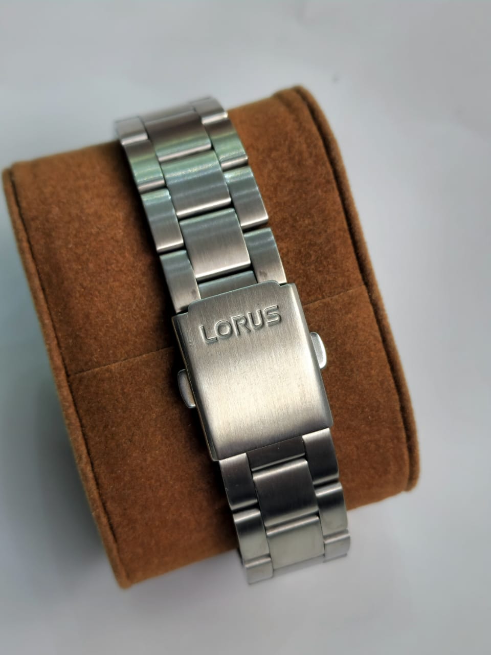 Lorus Sub Brand Of Seiko Stainless Steel Gents Watch 40mm Dial Size