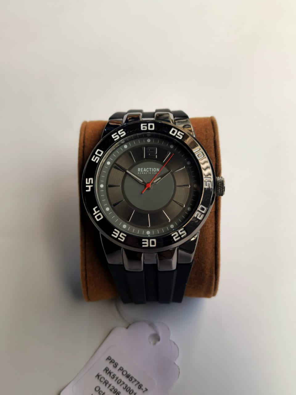 Kenneth Cole Reaction Gents Watch 45mm Dial Size