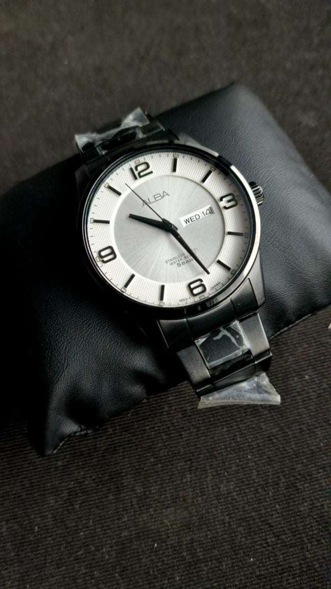 Alba Sub brand Of Seiko Gents Watch 44mm Dial Size Main Image