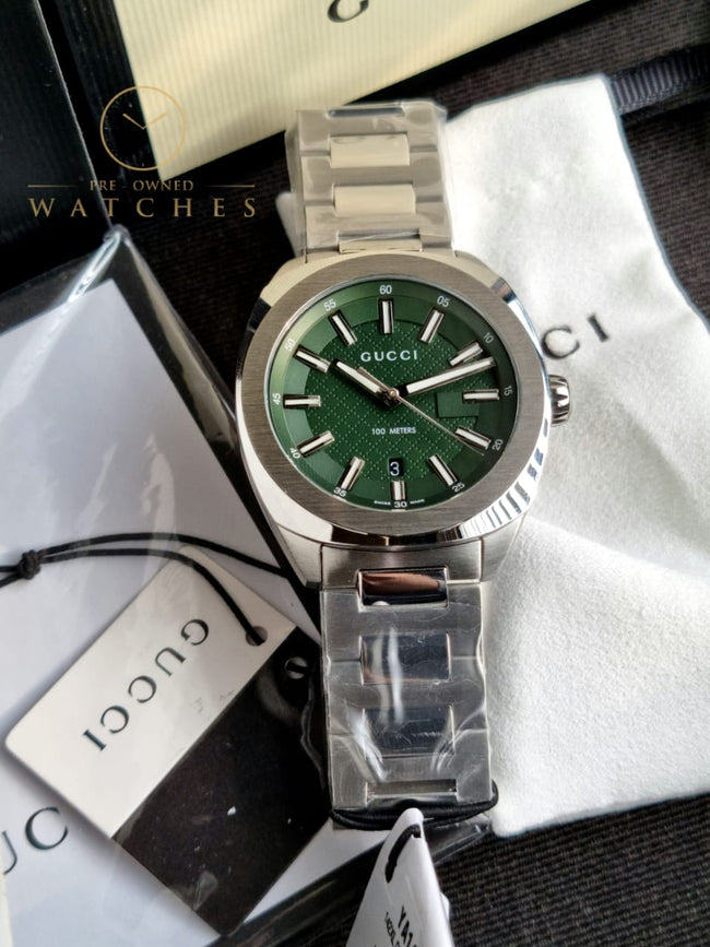 Gucci YA142313 Men's Green Dial Quartz Watch Main Image