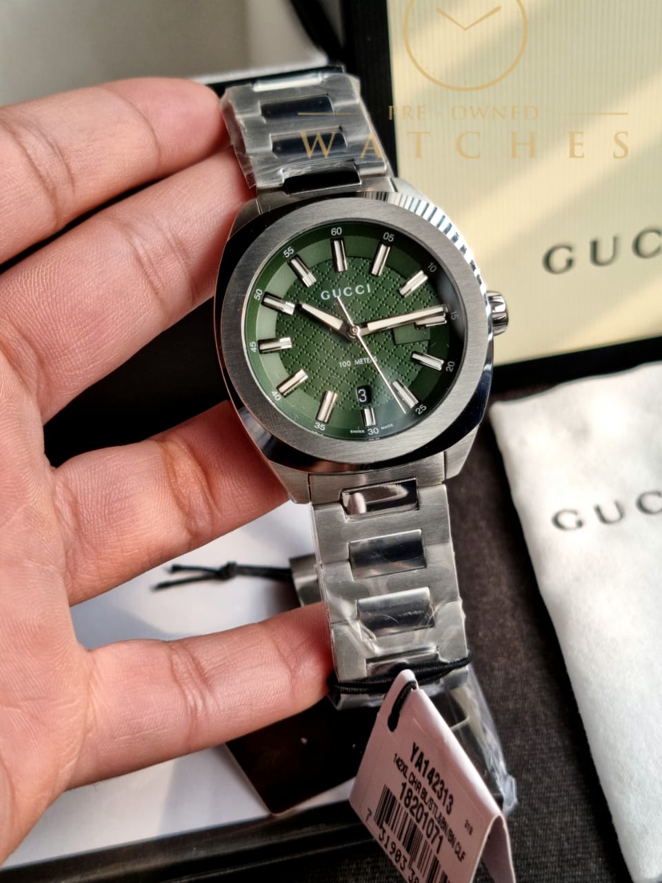 Gucci YA142313 Men's Green Dial Quartz Watch